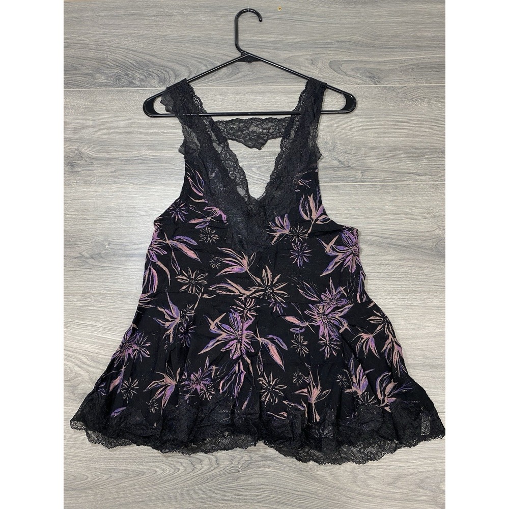 Intimately Free People sleeveless tank size Small floral lace Black